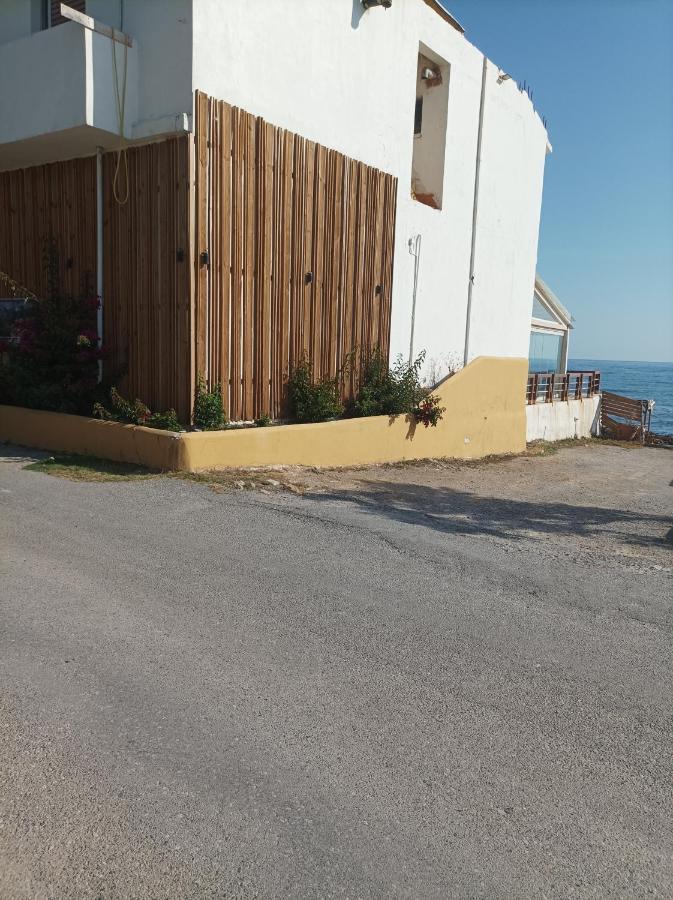 Beachfront Apartment Rétino Exterior foto